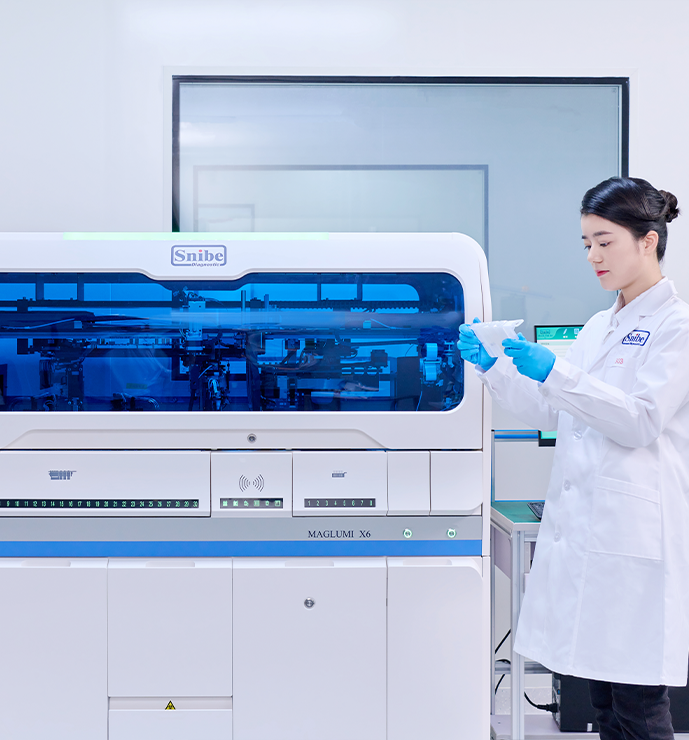 Máy xét nghiệm miễn dịch tự động công suất 450 xét nghiệm/giờ